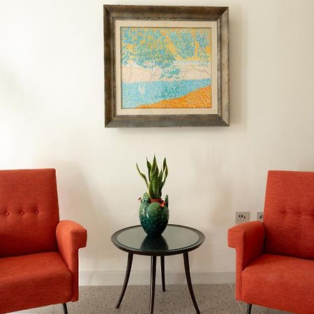 Chicca'S Rooms เลชเช ภายนอก รูปภาพ